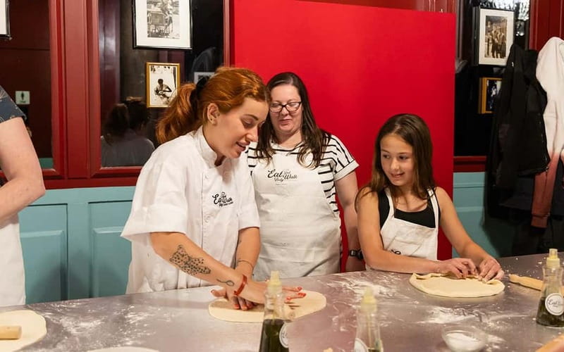 Rome: Pizza and Tiramisù Cooking Class with Glass of Wine - Who This Class Suits Best (And Who Might Hesitate)