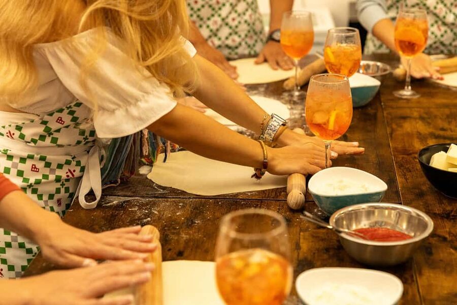 Rome: Pizza Making Cooking Class With Spritz Cocktails - Key Points Worth Your Time