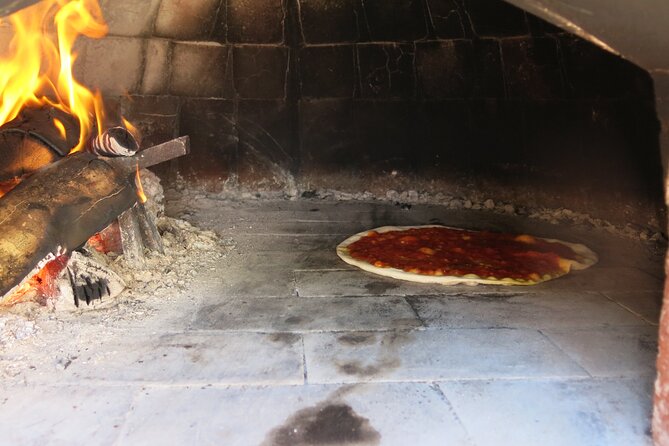Rome: Private Pizza Making Home cooking class with a local - Private group energy: why this is great for families and mixed ages