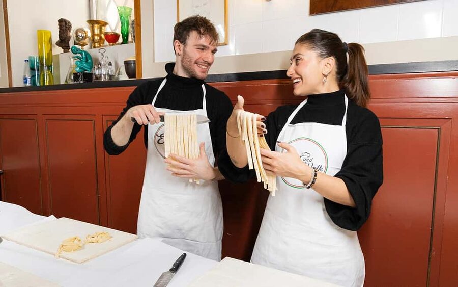 Rome: Ravioli, Fettuccine and Tiramisu Cooking Class - Key things to know before you roll dough
