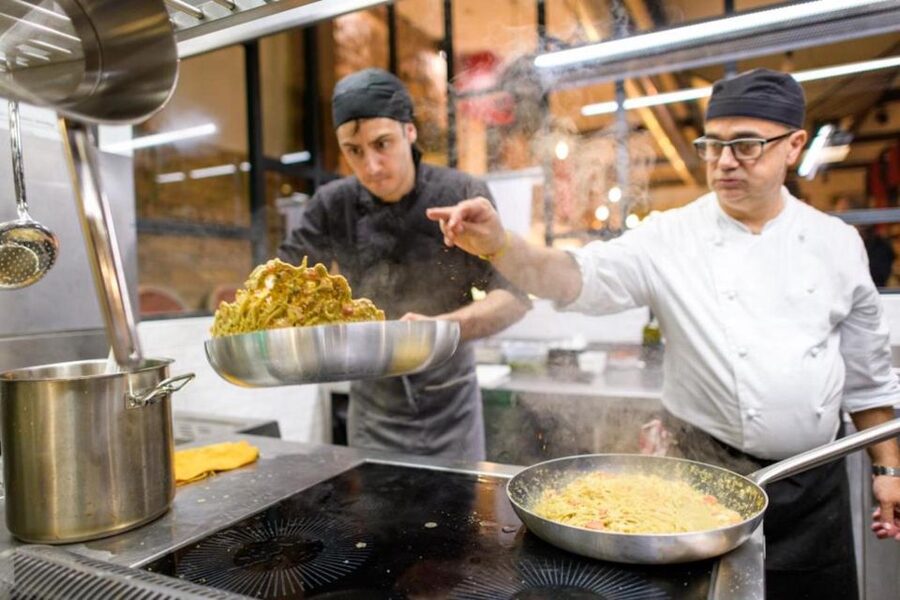 Rome: Roman Master Chef Cooking Class with Wine - Wine, limoncello, and a timing rhythm that makes sense