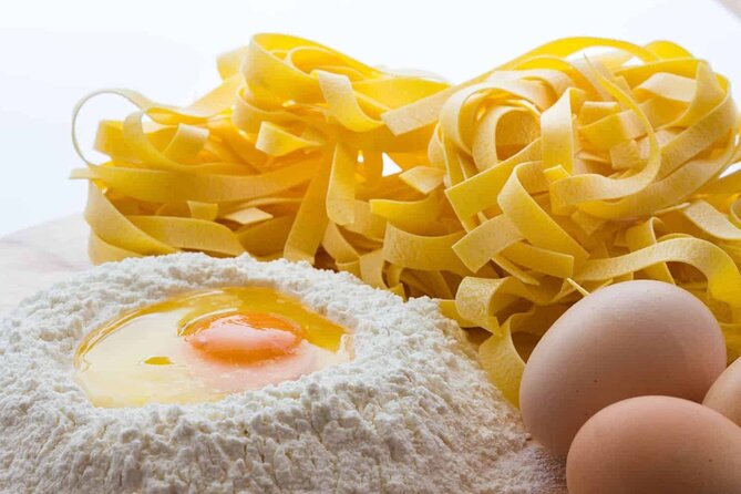 Rome - Tagliatelle Cooking Class with sit down Meal & Prosecco - Who This Fits Best: Couples, Families, and Food Lovers