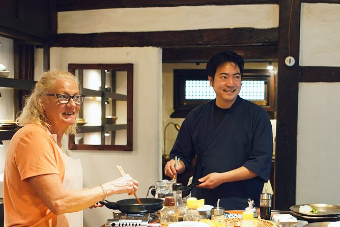 Royal Seoul Cooking Class in a 100-Year-Old Hanok - The Max 6 Group Size: Why It Changes Everything