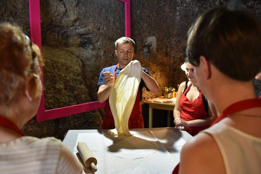 Salzburg: Dinner Cooking Class and Music - Who should book this Salzburg evening class and music