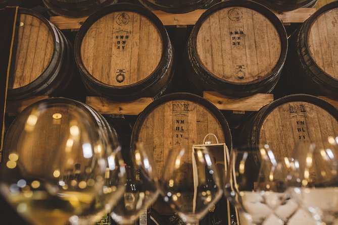 San Gimignano Truffle Hunt & Truffle Cooking Class - Wine tasting plus olive oil and balsamic: what you actually get to sample