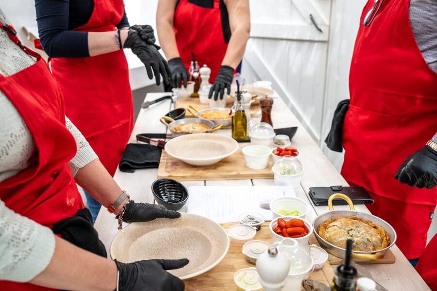 Santorini: Cooking Class with Lunch and Wine Tasting - Wine tasting with lunch and Vinsanto: how the pairing fits the meal