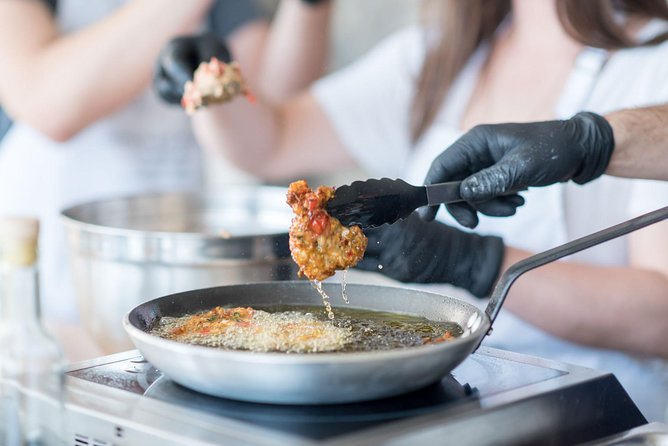 Santorini Farm-to-Table Cooking Class with a Local Chef, Christos - Who this cooking class fits best