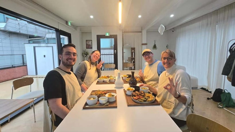 Seoul: Cooking Class and Tour with Michelin-Trained Chef - Who should book this Seoul cooking class