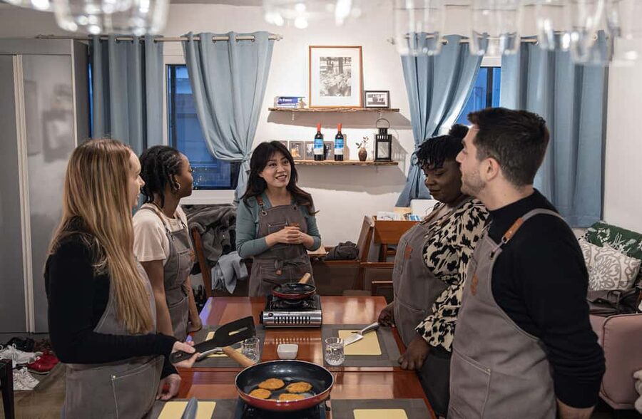 Seoul: Korean Kimchi Cooking Class in the Heart of the City - Entering the Class: The 3rd-Floor Meeting Point by Gyeongbokgung