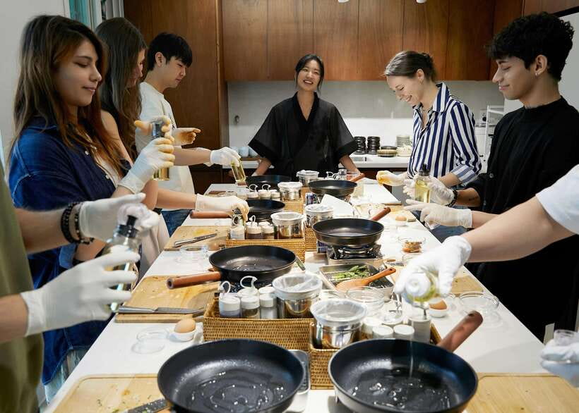 Seoul: Premium Korean Feast Cooking Class - What You’ll Eat: Side Dishes, Your Finished Dishes, and the Paired Drink
