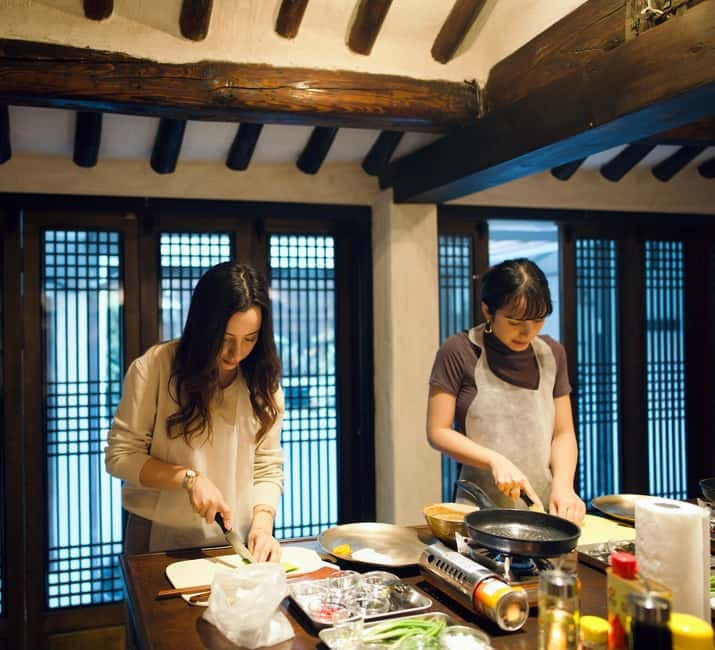 Seoul: Royal Seoul Cooking Class in a 100-Year-Old Hanok - A 100-Year-Old Hanok Kitchen in the Middle of Insadong