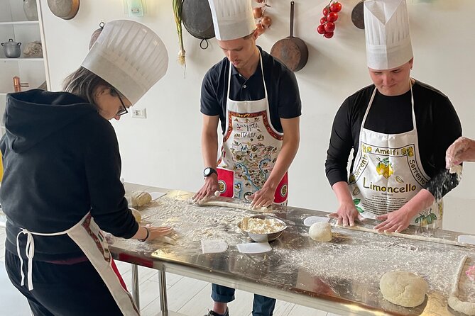 Shared Cooking Class with Fresh Garden Ingredients in Sorrento - Who’s teaching? Family hosts and clear English guidance