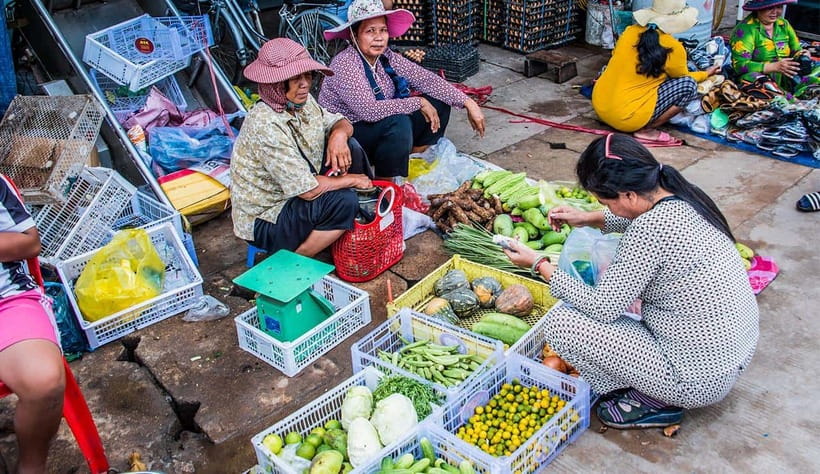 Siem Reap: Morning Cooking Class & Market Tour - Morning Tuk-Tuk Pickup and the Local Market Walk