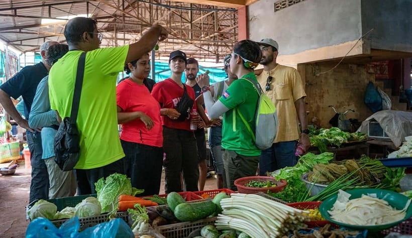 Siem Reap: Morning Cooking Class & Market Tour - What the Meal Feels Like (Eating in Khmer Surroundings)