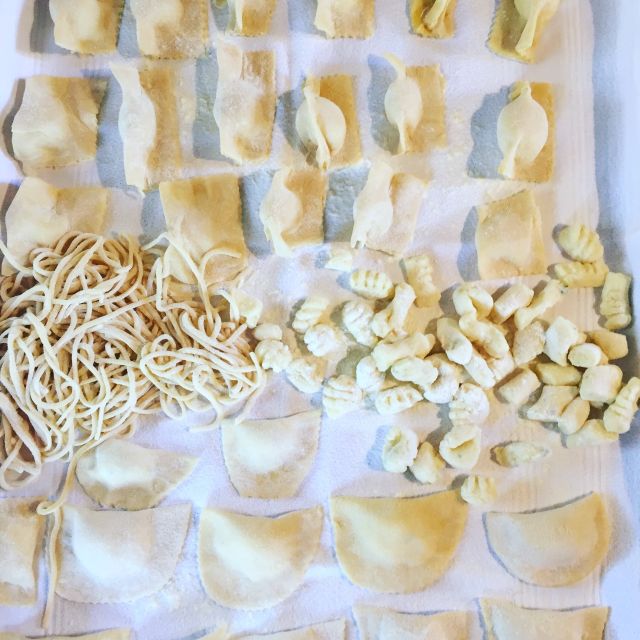 Siena: Organic Cooking Class & Tastings - Lunch with wines, dessert, and liquors: the built-in payoff
