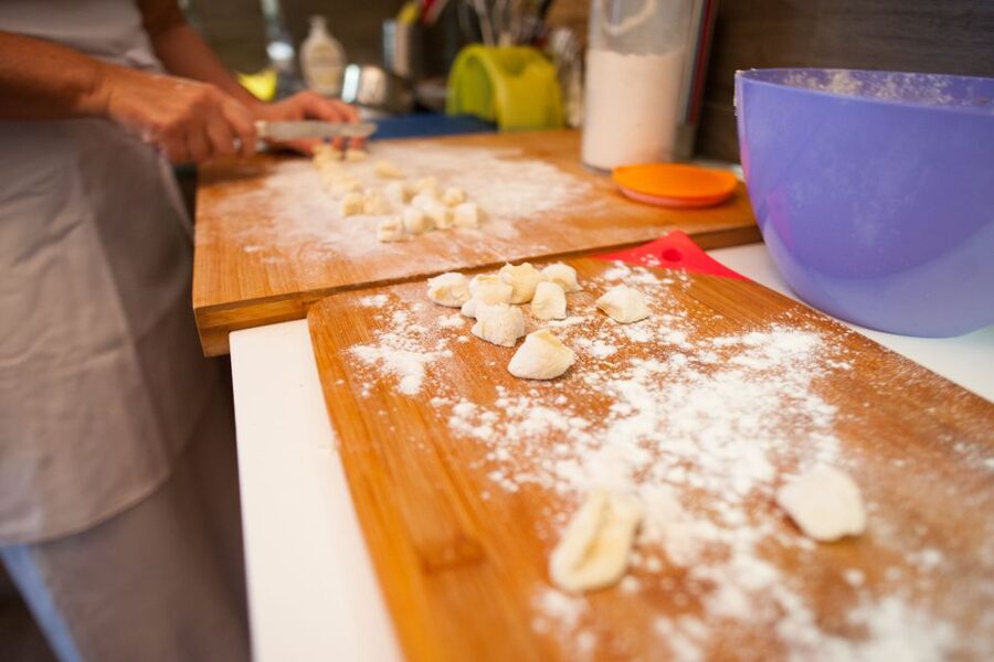 Siracusa: Pasta & Tiramisu Cooking Class at a Local's Home - Who This Cooking Class Suits Best