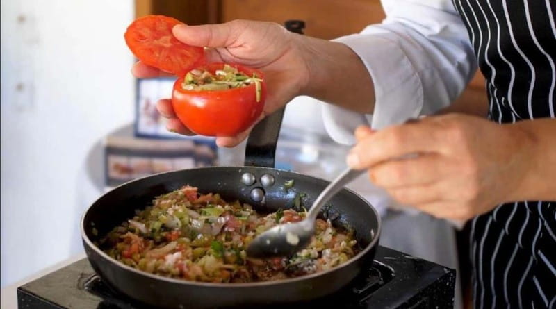Skiathos: Dog Shelter Visit, Hike & Cooking Class with Lunch - Maria’s taverna cooking class: learn Greek food you can actually recreate