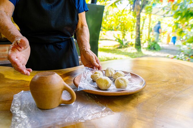 Sloth Tour in La Fortuna and Tortillas Cooking Class - Timing and Weather: When to Go for Best Results