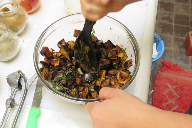 Small-Group Cooking Class Experience in a Marrakech Riad - The Furan Communal Oven Stop (and Why Bread Matters)