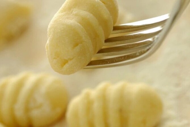 Small-Group Cooking Class in Positano: Gnocchi, Tiramisù & Drinks - Price and value: what you’re really paying for