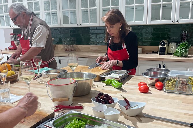 Small-group Immersive Basque Cooking Class in Bilbao with Open Bar - Who this cooking class suits best
