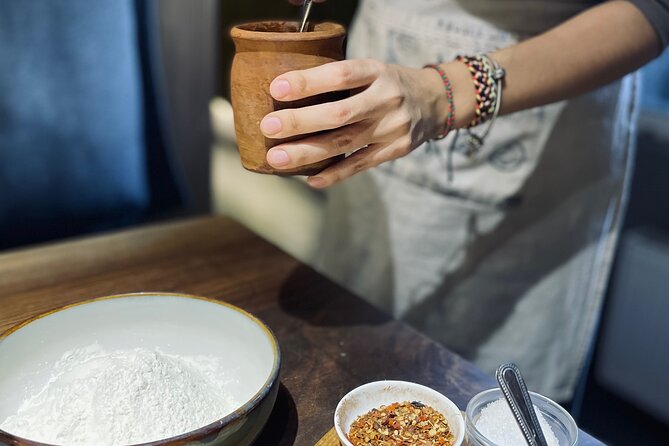 Small-Group Khinkali and Khachapuri Cooking Class in Tbilisi - Who this cooking class is perfect for