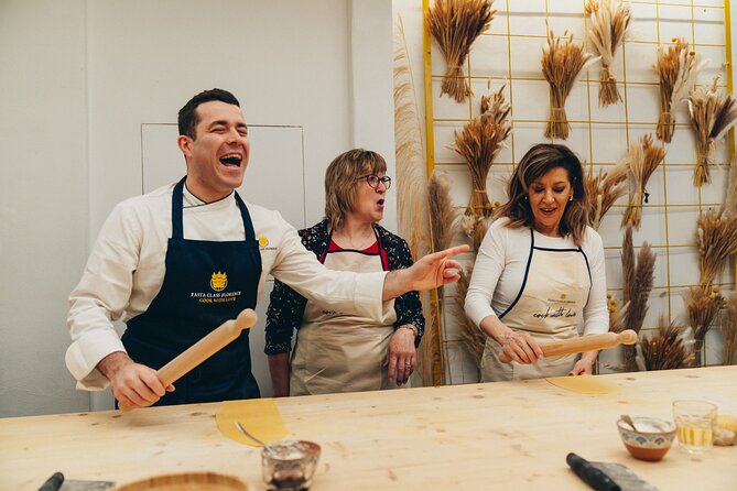 Small-Group Pasta Cooking Class and Market Tour in Florence - Florence Pasta Class Meets a Real Market First