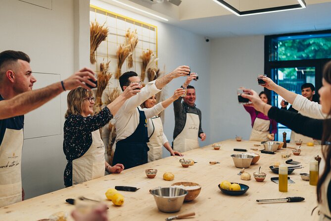 Small-Group Pasta Cooking Class and Market Tour in Florence - What’s Included (and What You’ll Still Need)