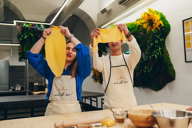 Small-Group Pasta Cooking Class and Market Tour in Florence - Start Time, Meeting Point, and the 4-Hour Rhythm