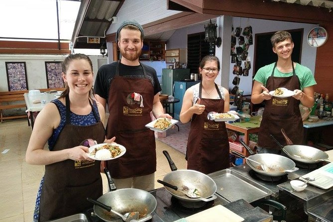 Small-Group Smart Thai Cooking Class in Krabi - Open-air home-style cooking: the setting matters