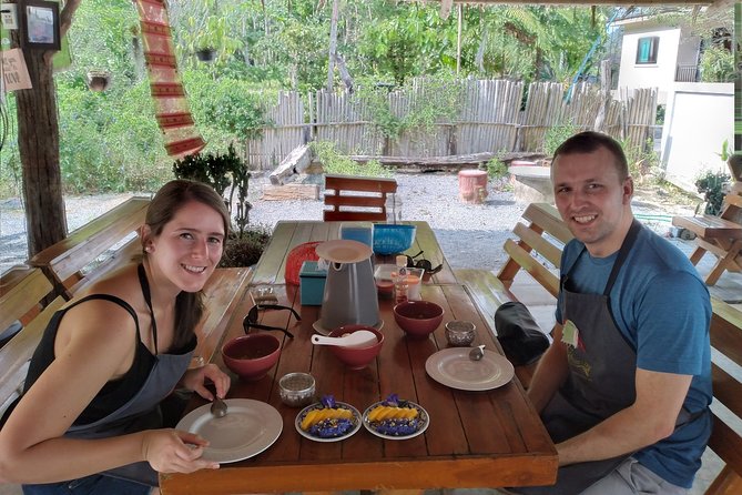 Smart Cook Thai Cookery School in Aonang, Krabi - Making curry paste: the skill behind the flavors