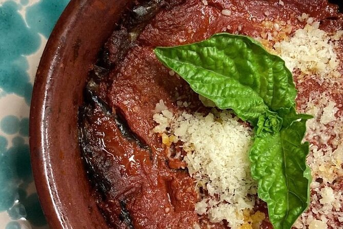 Sorrento: Gluten-Free Cooking Class - Enjoying what you make in a cozy osteria meal