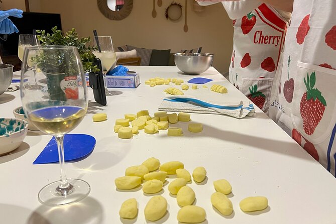 Sorrento: Gluten-Free Cooking Class - Small group energy (up to 8) and English live guidance