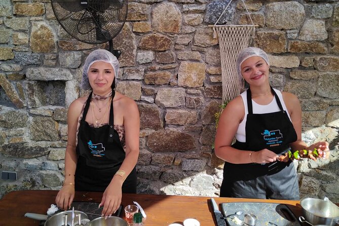 Souvlaki Cooking Class in Mykonos - Farm Atmosphere After the Class: Animals, Music, and a Friendly Crowd
