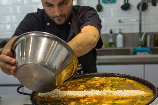 Spanish Cooking Class and Dinner in Seville - The 6:00 pm Rhythm: A 3-Hour Evening That Ends in Your Own Dinner