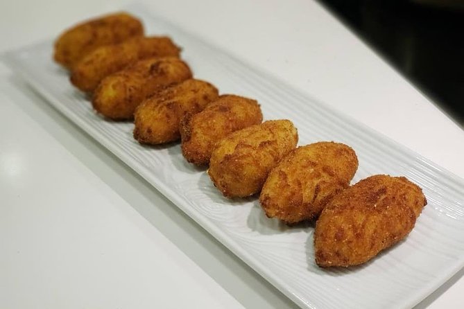 Spanish Tapas & Paella Cooking Class in Central Madrid with Lola - What You’ll Learn (Beyond Recipes): Paella Clarity and Regional Food Sense