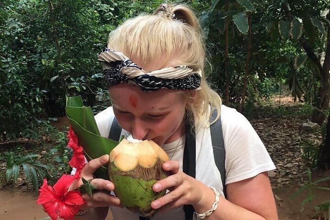 Spice tour and cooking class (local food) - The cooking lesson: hands-on prep and a focus on local methods