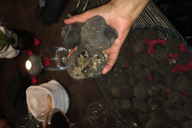 Spoleto Truffle Experience: Handmade Pasta with a Local Chef - Rolling Up Sleeves for Strangozzi with Black Truffles