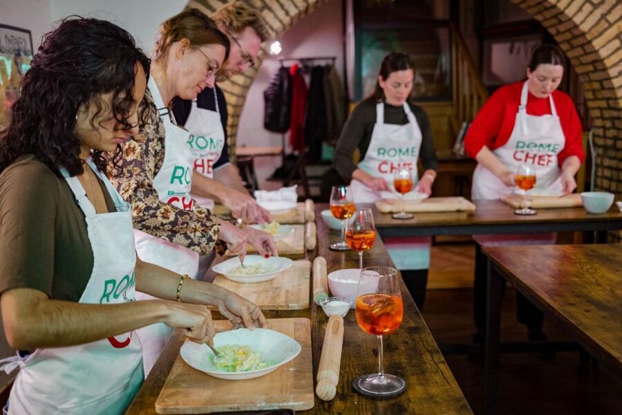 Spritz and Spaghetti Traditional Cooking Class in Rome - Location and meeting point: Via Cesare Balbo, 19