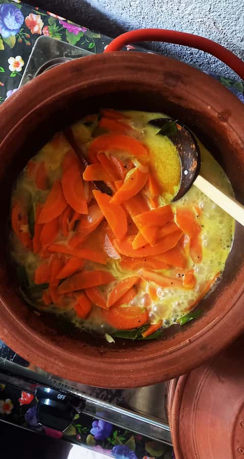 Sri Lankan Cookery with Nilu - From Kandy Hotel Pickup to a Village Kitchen at Nilu’s Home