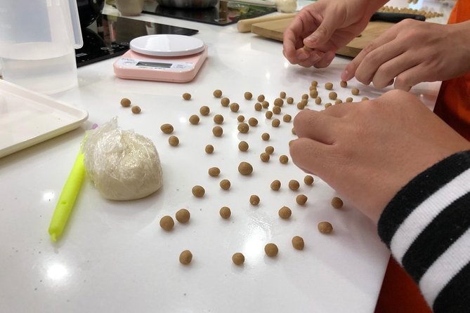 Street Food Cooking Class in Taipei : Gua Bao/Lu Rou Fan/Boba Tea - The 2-Hour Flow: From Prep to Sitting Down and Eating