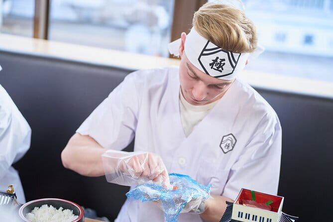 Sushi Cooking Class at Sushi Factory -KIWAMI- Mt.Fuji - Sushi Factory -KIWAMI- Mt.Fuji: a class that acts like a fun quest