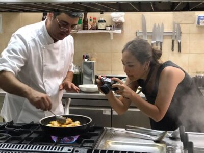 Syracuse: Traditional Cooking Class & Ancient Market Visit - Ortygia Street Market Shopping With a Chef Who Knows Everyone