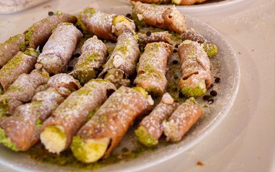 Taormina: Cannolo Cooking Class with Completion Certificate - Price and Value: What You Get for $77