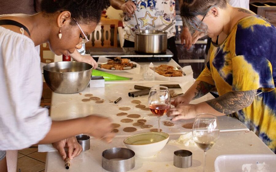 Taormina: Cannolo Cooking Class with Completion Certificate - Meeting by Porta Messina Arch: Easy Logistics, Real Start Time