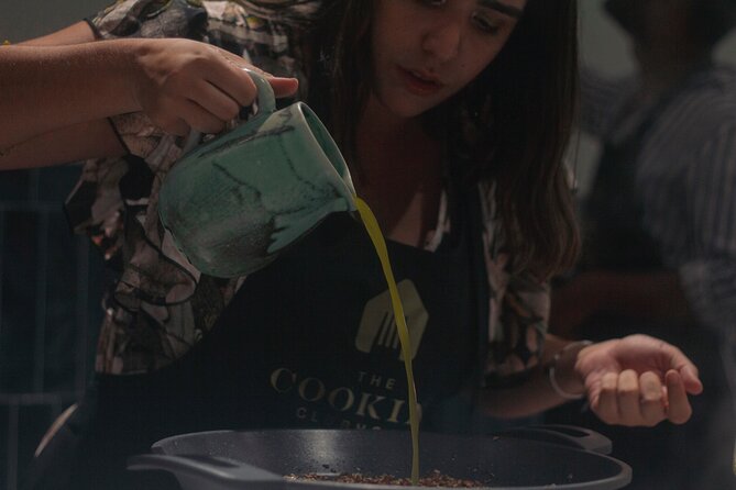 Taste of Spain: Tapas Cooking Class with Bottomless Wine Pairing - Welcome Pour: Cava Before You Touch the Pan
