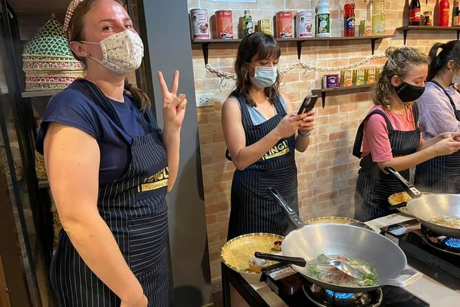 Thai cooking class experience in Bangkok with Tingly Thai cooking school - Timing Options: Morning vs Afternoon vs Evening (What Changes)
