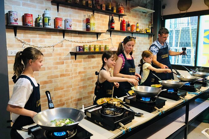 Thai cooking class experience in Bangkok with Tingly Thai cooking school - Who This Bangkok Cooking Class Fits Best