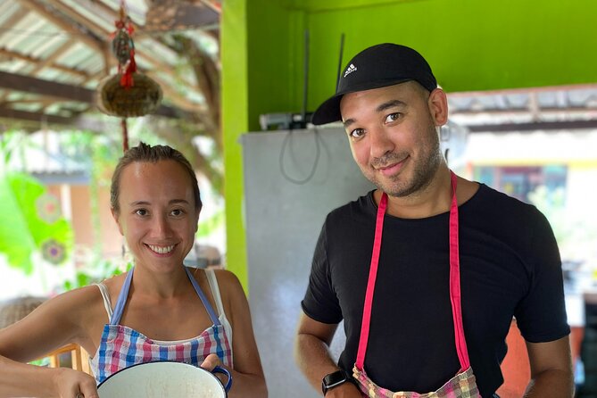 Thai Cooking Class in Khao Lak by Amazon Prime Series Chef - Curry paste from scratch: the skill that sticks