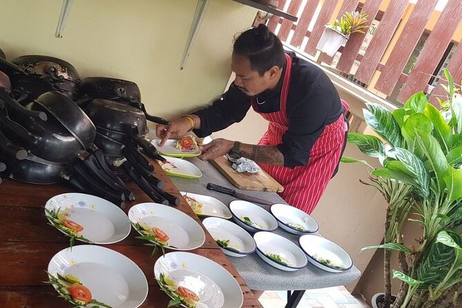 Thai Cooking Class with Local Market Tour in Koh Samui - Inside the Kitchen: A Small-Group Setup That Makes You Cook, Not Watch